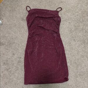 Elegant Burgundy Spaghetti Strap Dress